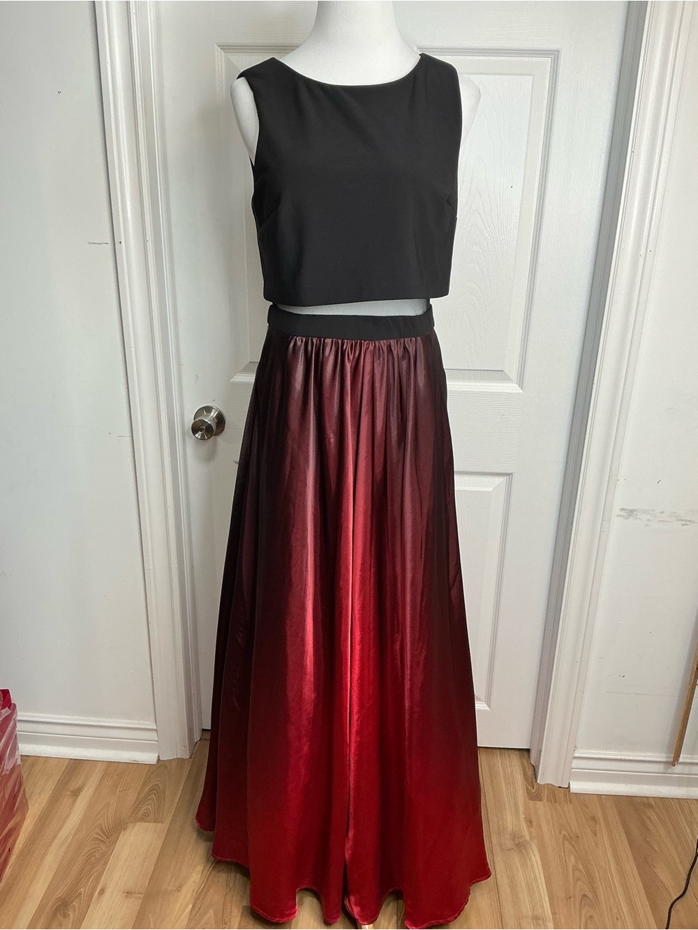 2271 - Betsy & Adam Black Crop Top with Red Ombre Satin Maxi Skirt